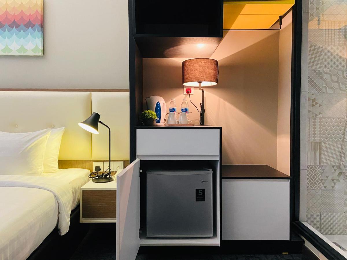 Glex Hotel Signature Johor Bahru Eksteriør billede
